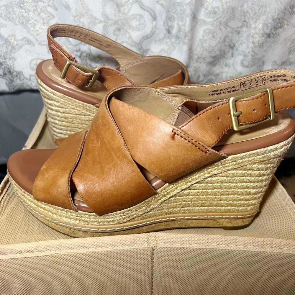 Clarks wedge 3 inch sandals